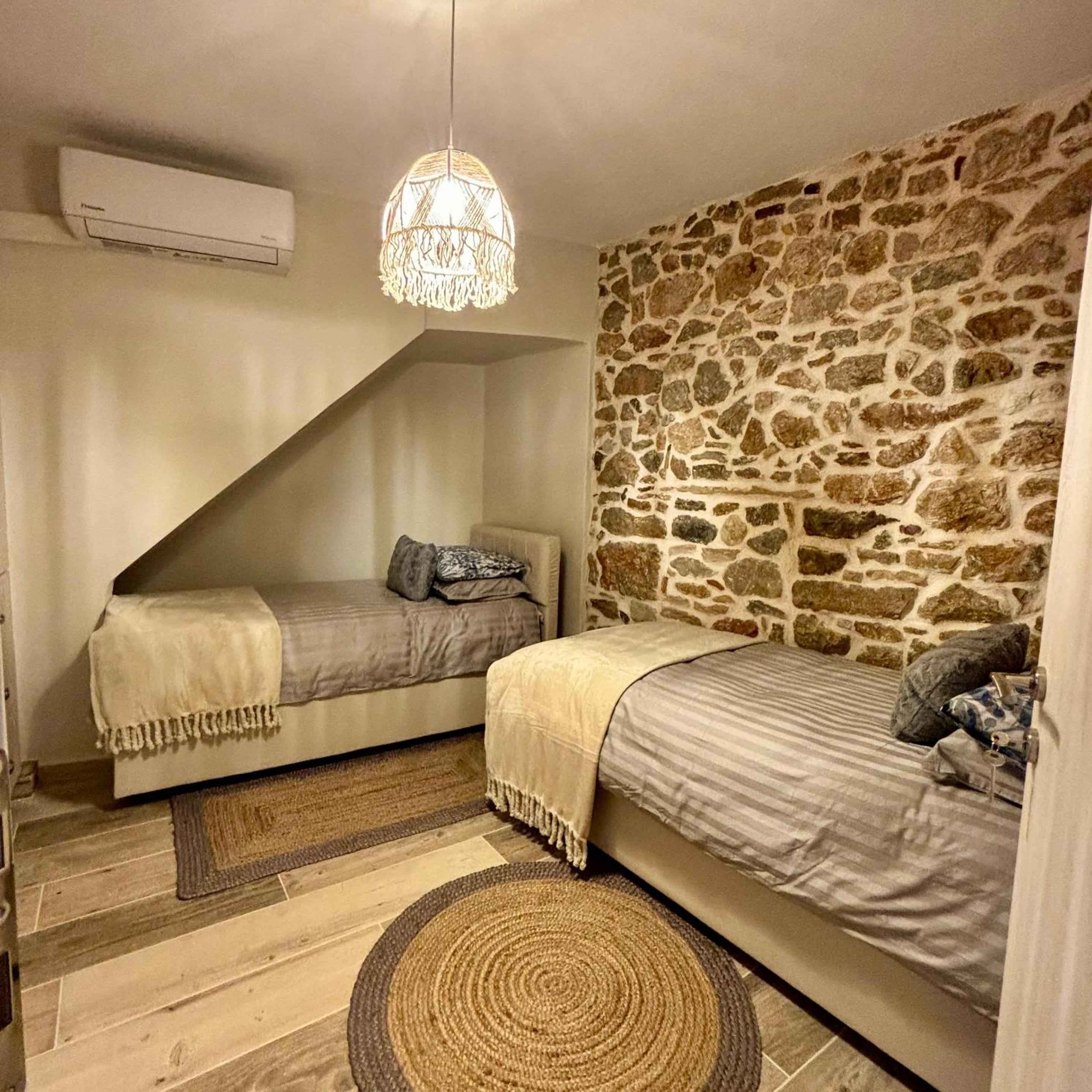 Kyriakoulas House