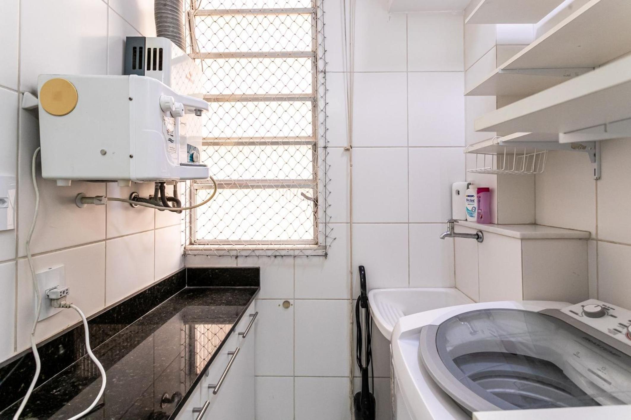 Apartamento Copacabana com Garagem, Home Office, Closet - Luxo, Conforto e Lazer.