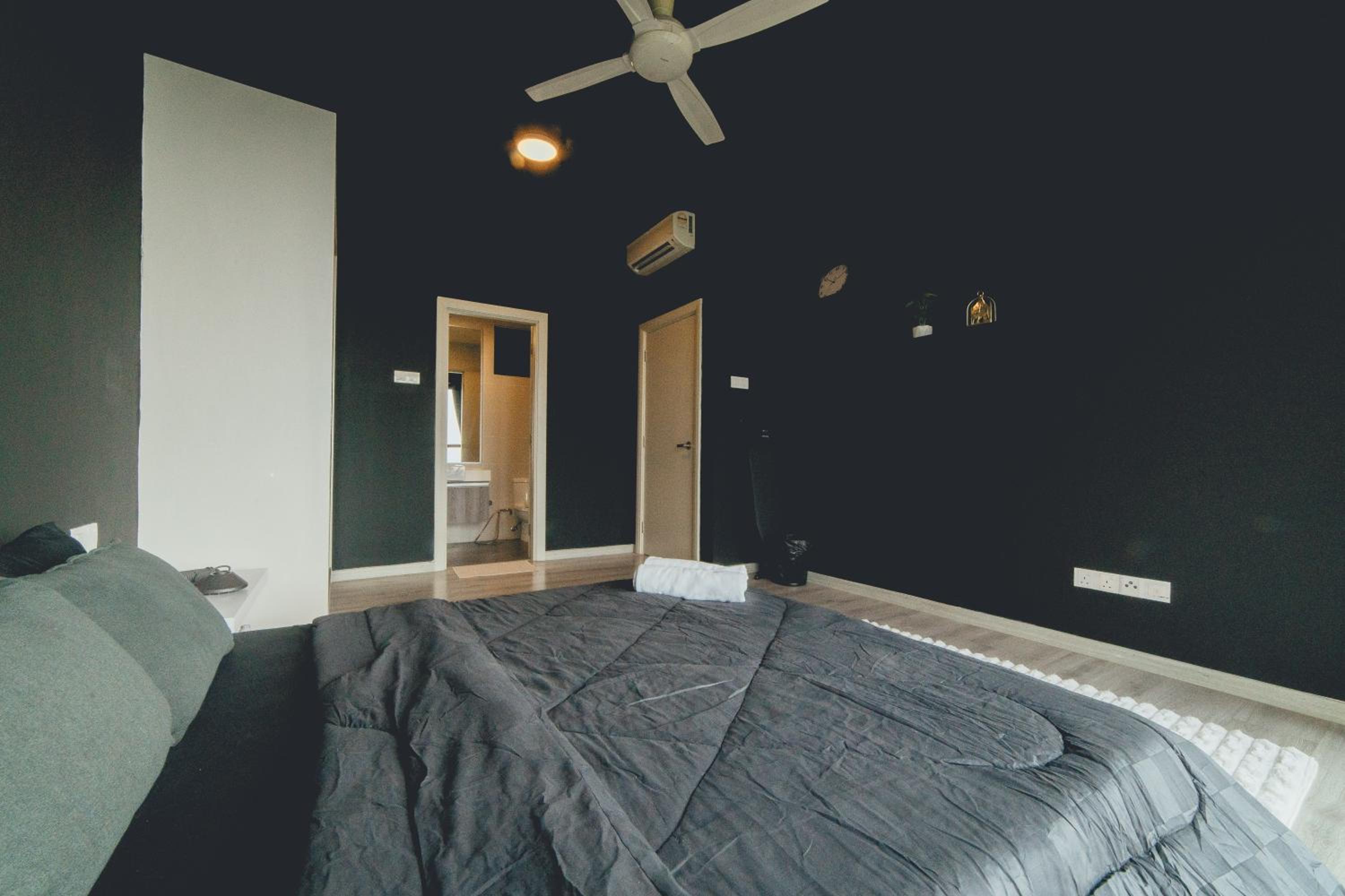 Mosaic Southkey 1BR Black Stone Suite Midvalley by Our Stay
