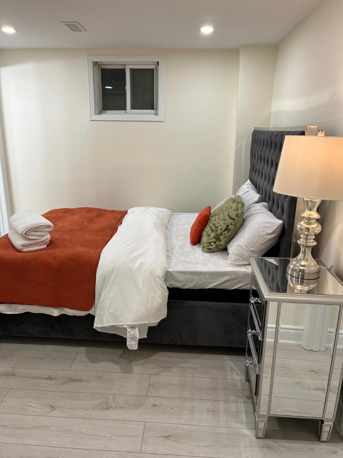 Comfortable Basement Home in Oakville, Ontario , Canada