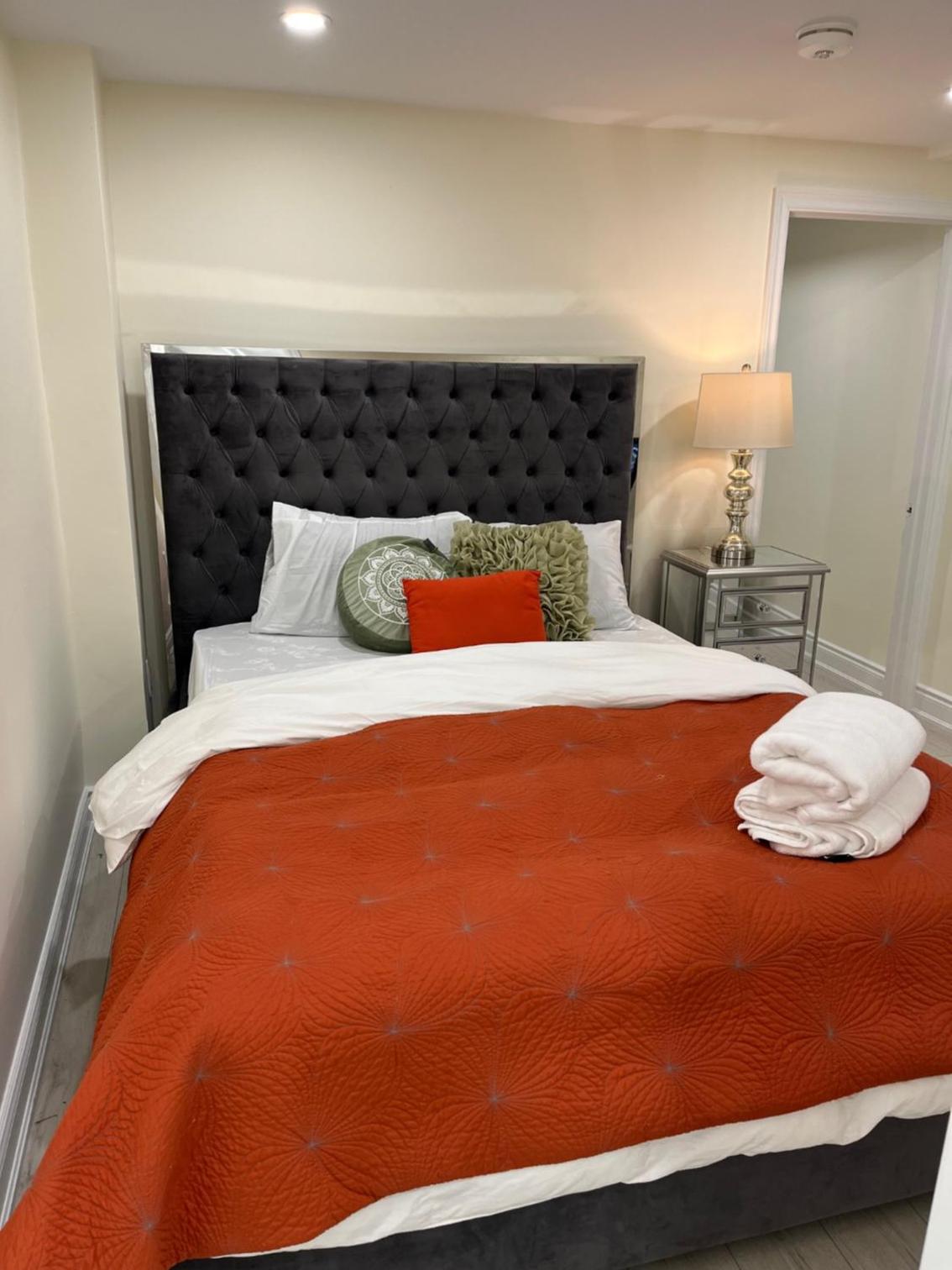 Comfortable Basement Home in Oakville, Ontario , Canada