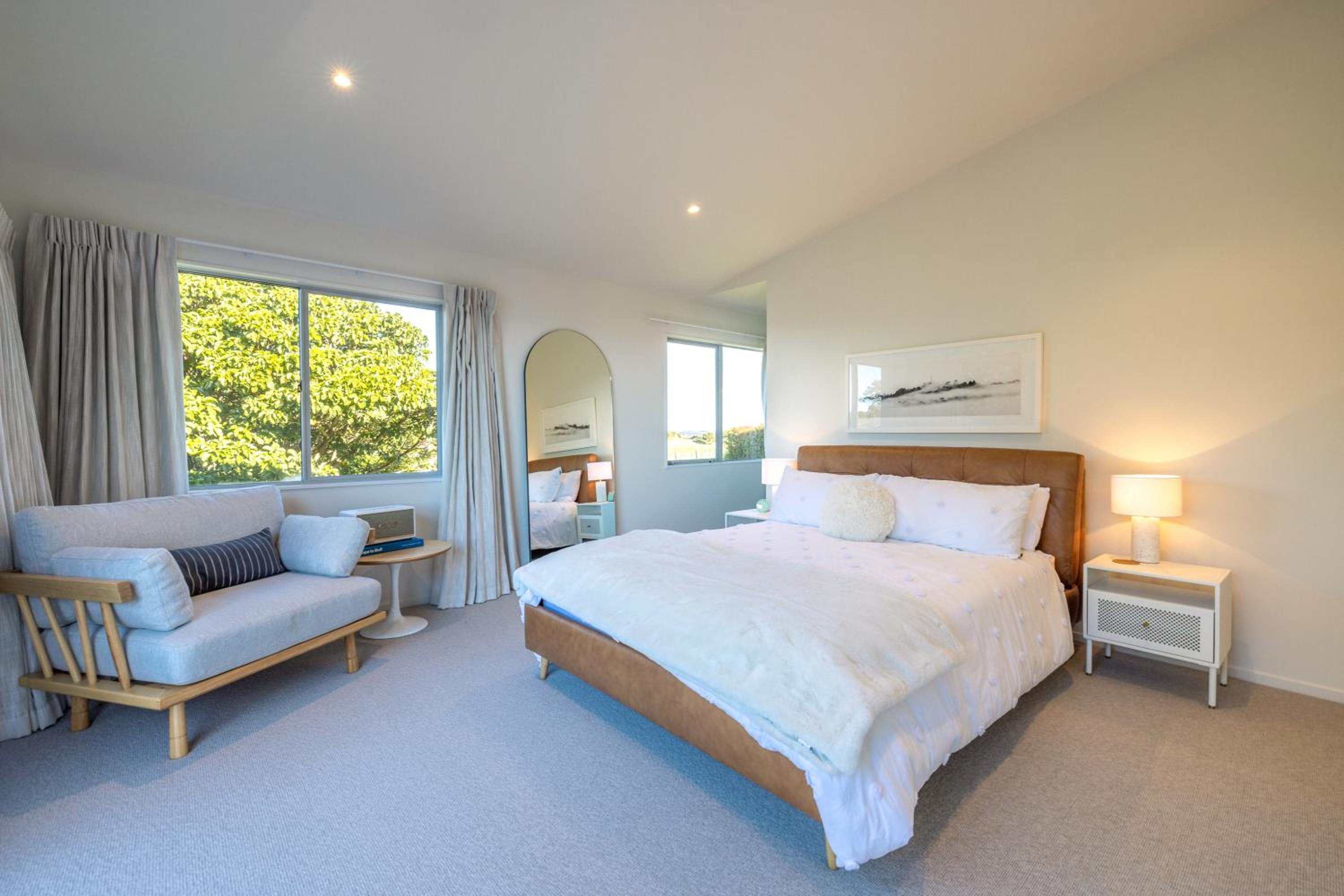 Oneroa Vines and Views- Stay Waiheke view 5