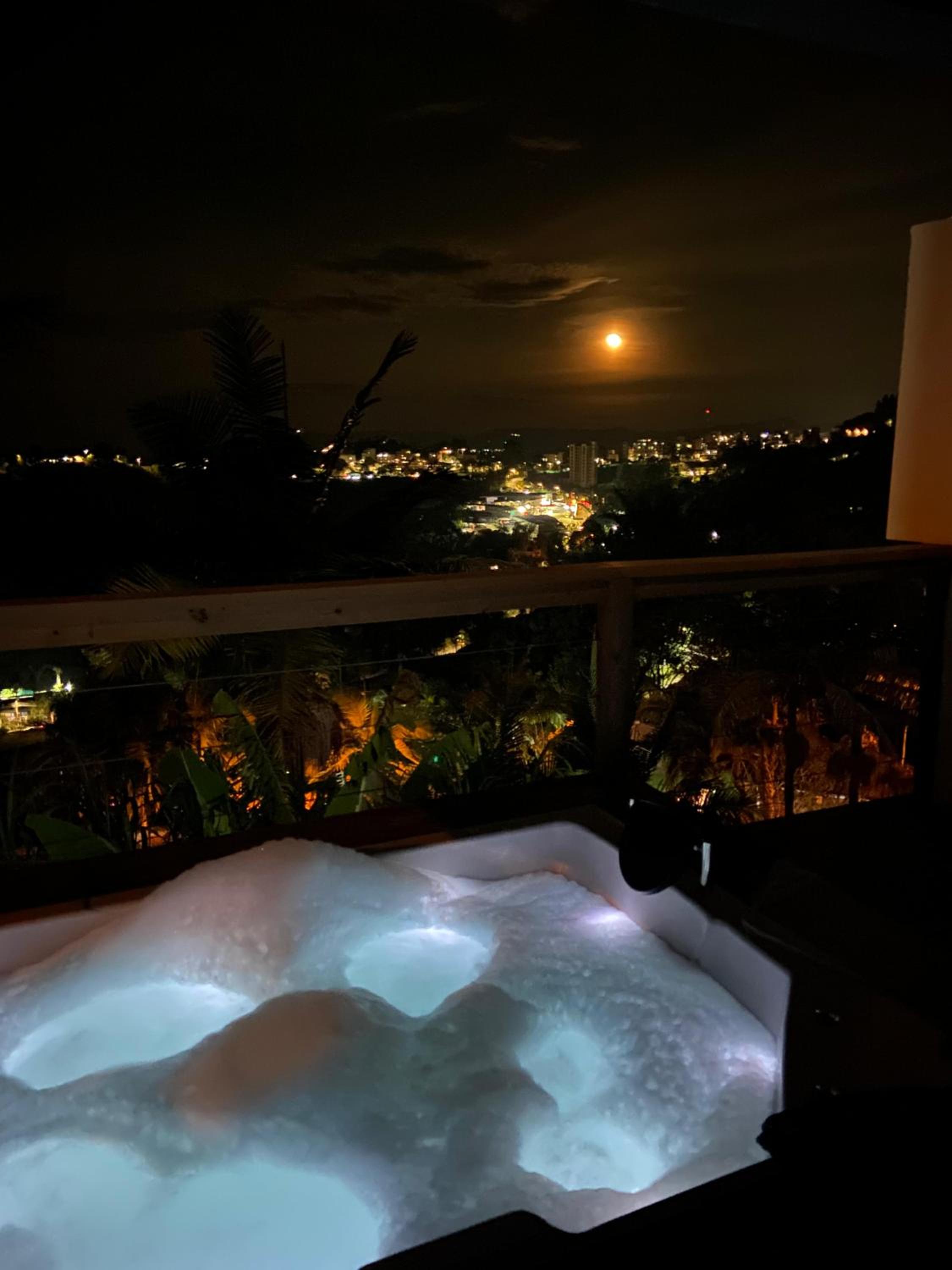 Mayka cabañas con JACUZZI