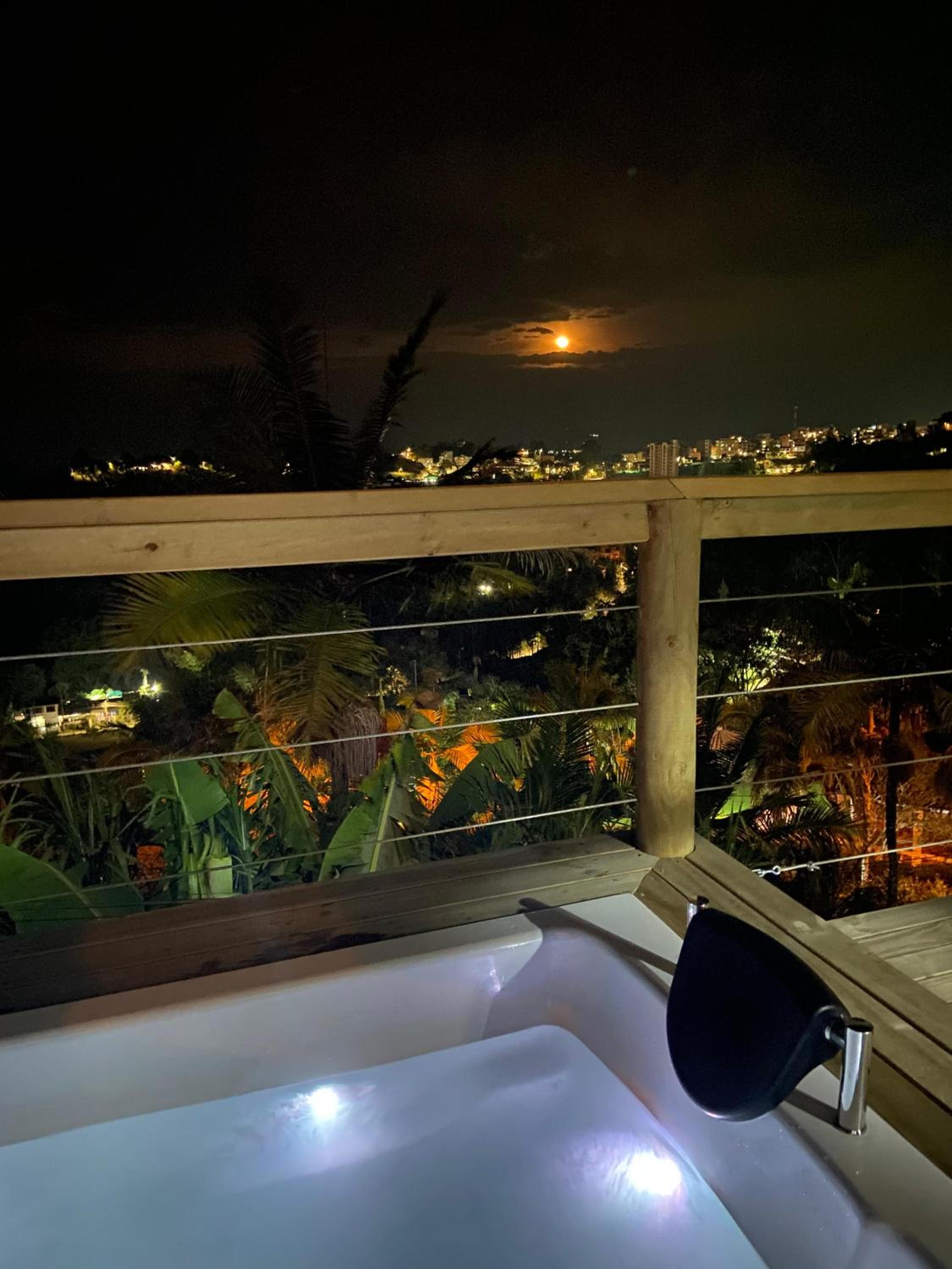 Mayka cabañas con JACUZZI