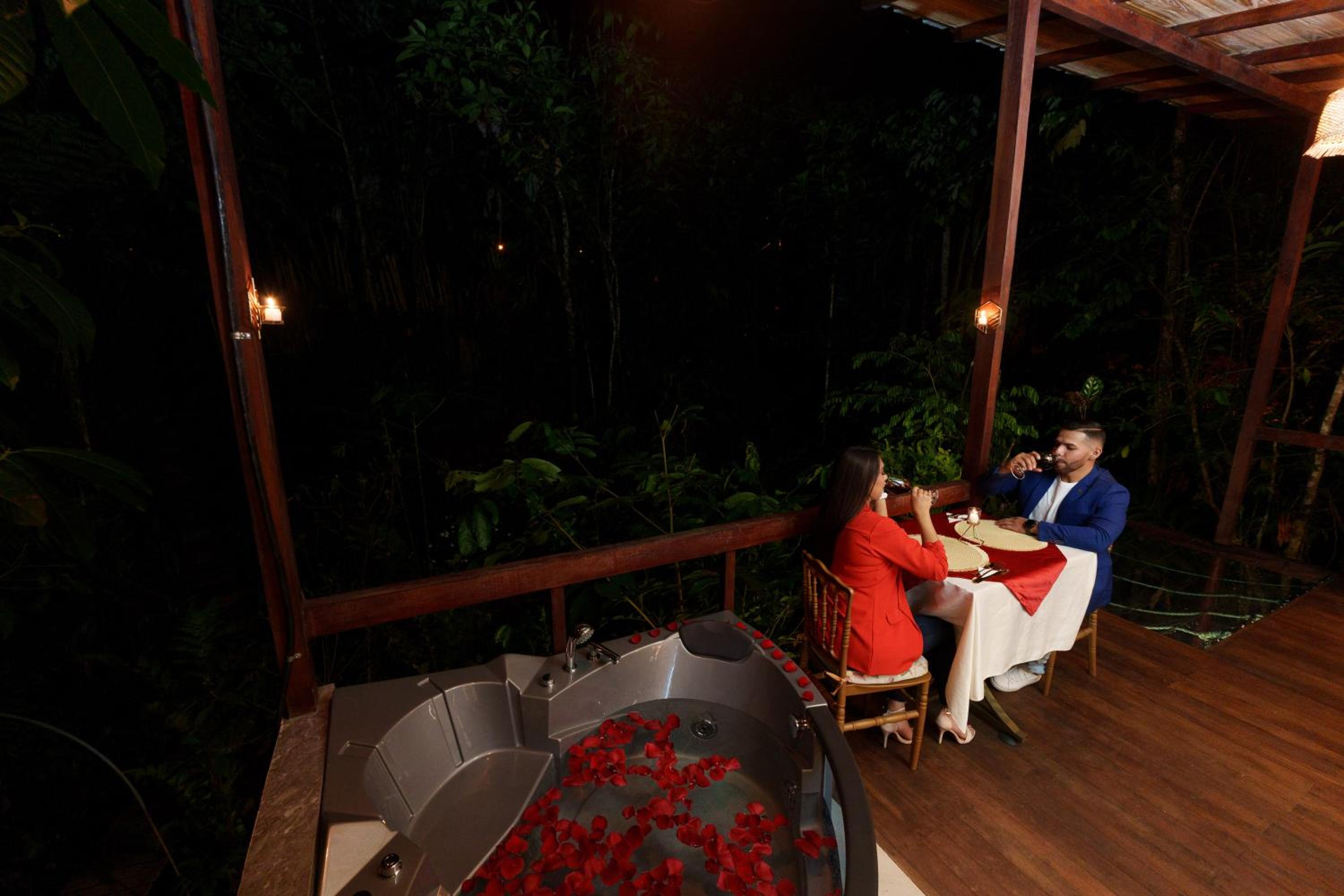 Amazon Puyu Glamping