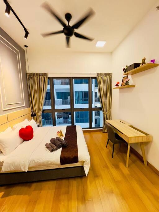 Kuala Lumpur skypool 2bed with balcony