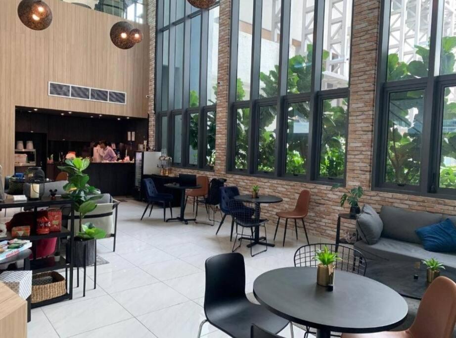 Kuala Lumpur skypool 2bed with balcony