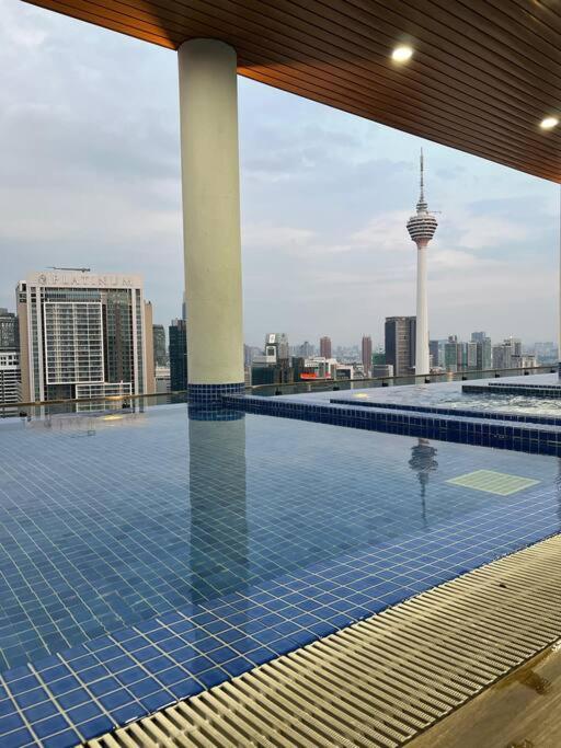 Kuala Lumpur skypool 2bed with balcony