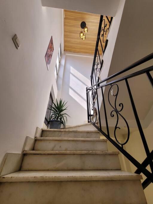 Family-friendly Modern Guesthouse in Bethel area