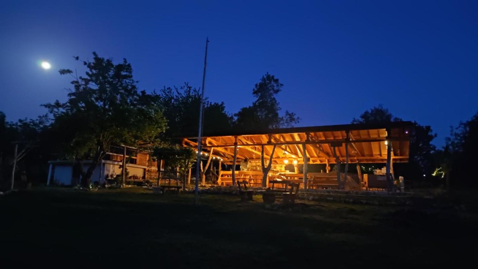 Ecopark Sadzhaka