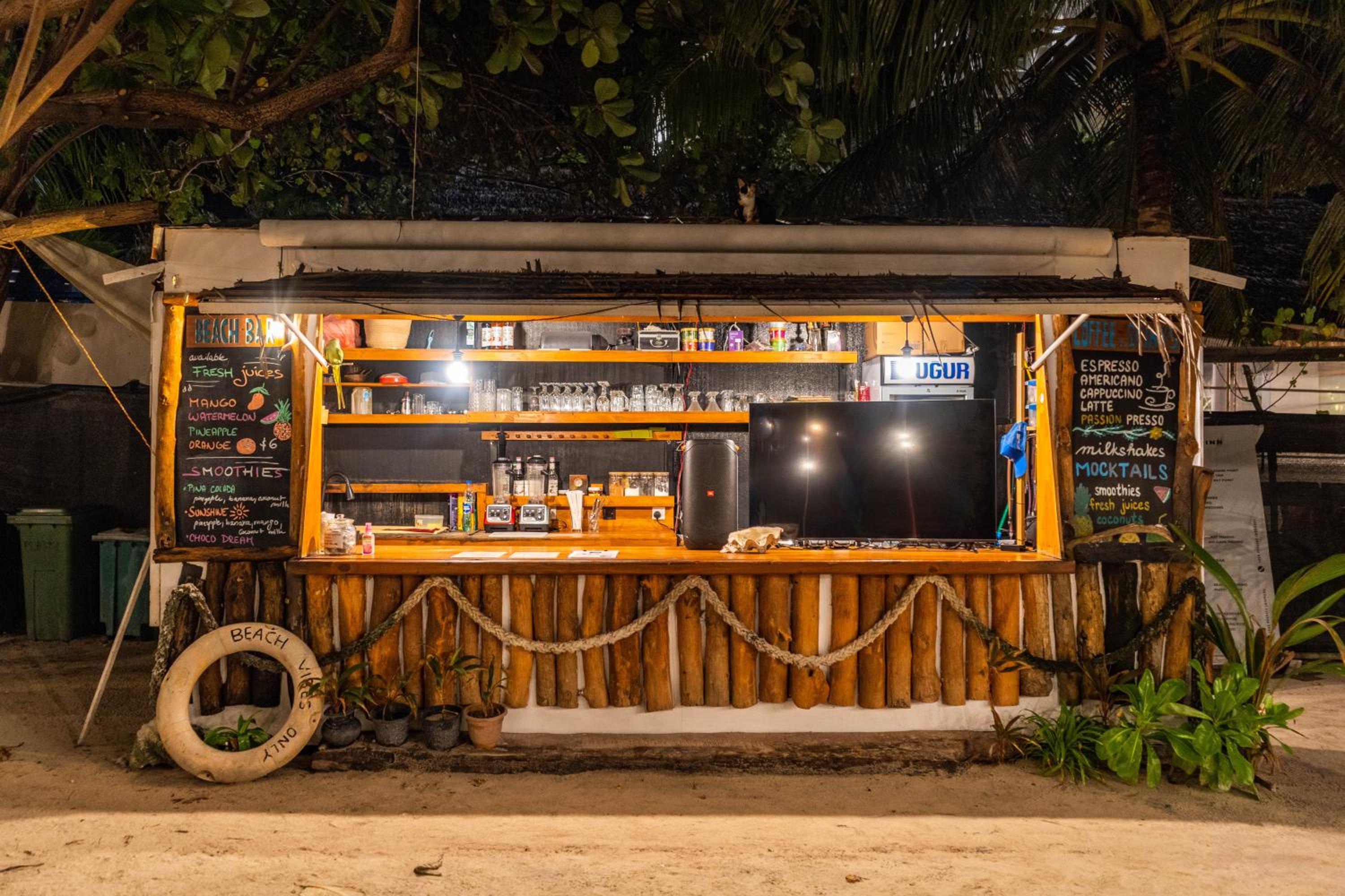 Dhiffushi Inn 32