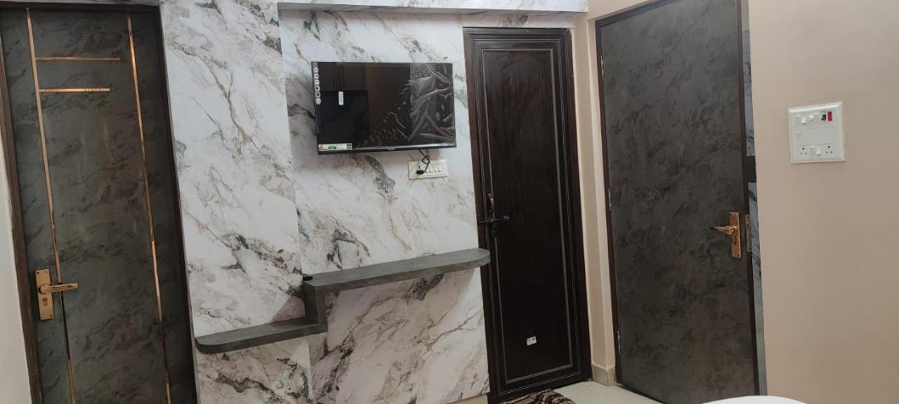 HOTEL Dev Vanshi Palace