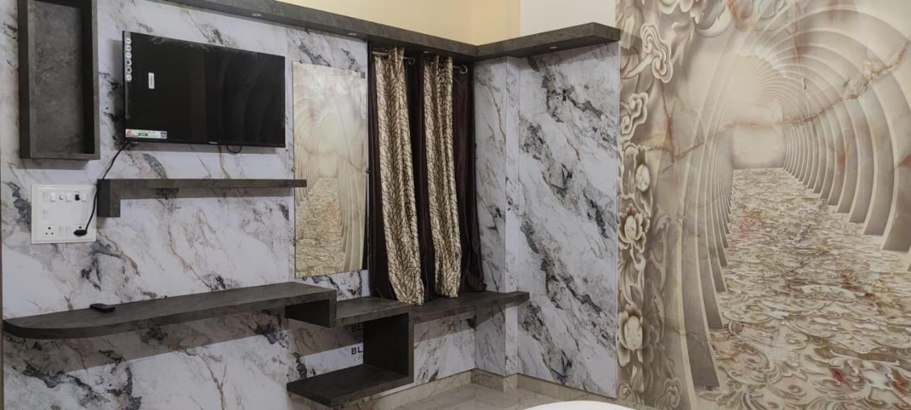 HOTEL Dev Vanshi Palace