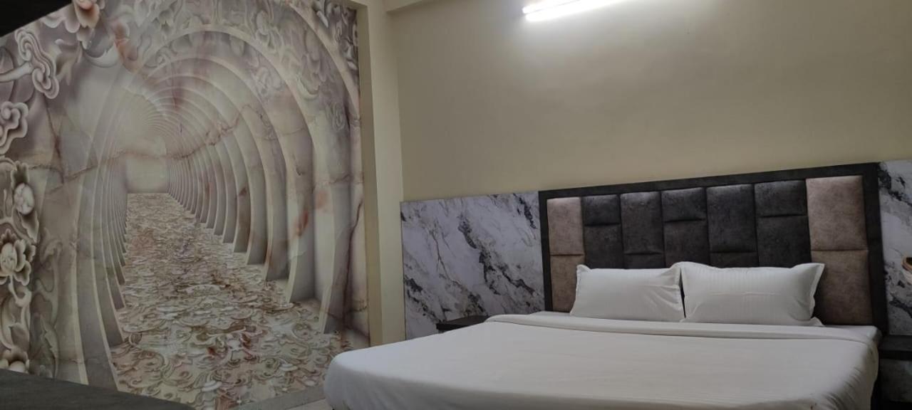 HOTEL Dev Vanshi Palace