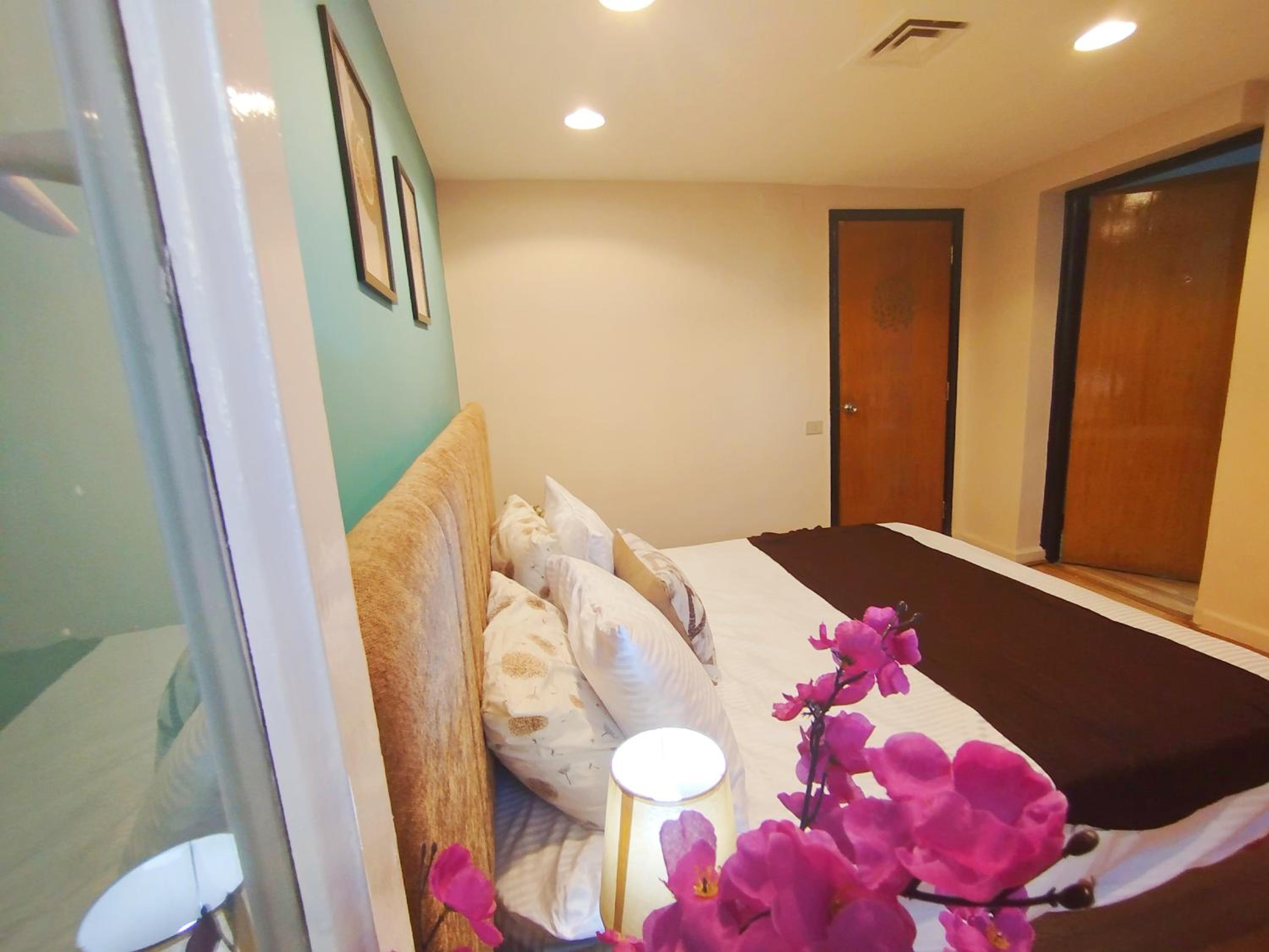 Garden City Apartment in Downtown Cairo