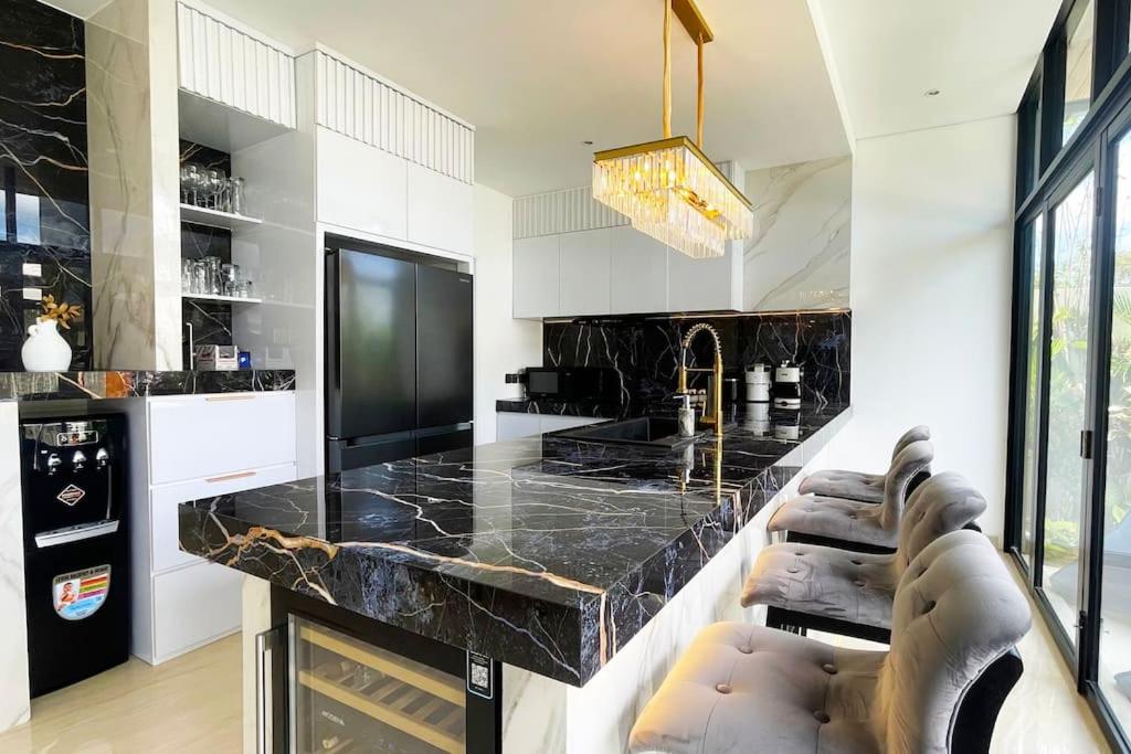 Luxury Villa Gym Pool and Gazebo