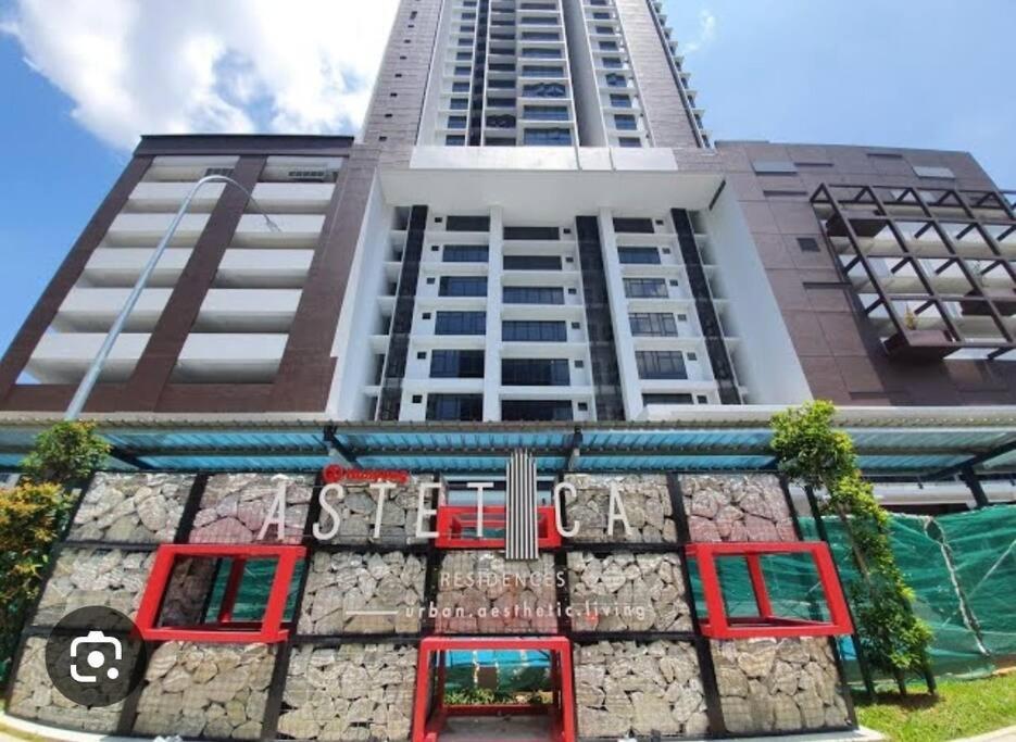 Cozy Retreat at Sri Kembangan photo 5