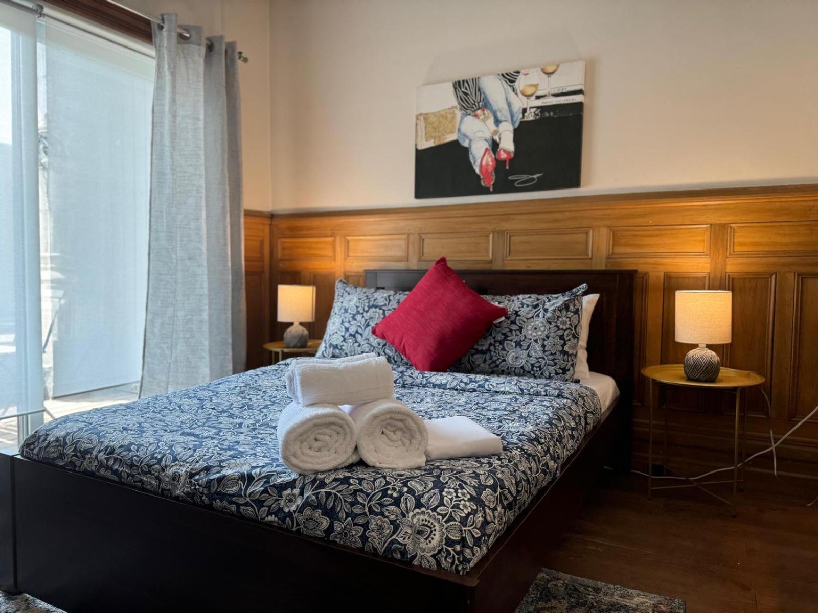 Montreal Sophistication & Style - Newly Renovated