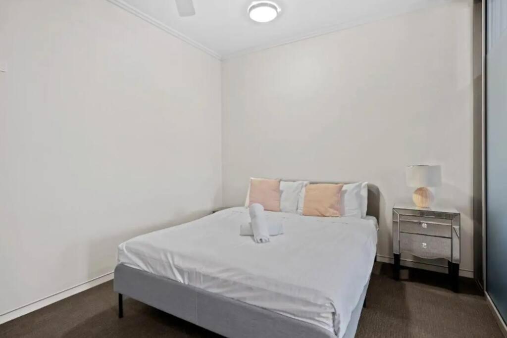 Capitol Apartment Private Studio - Great Value!