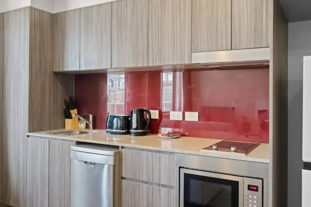 Capitol Apartment Private Studio - Great Value!