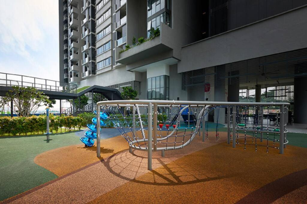 NEW UNIT! Old Klang Road Perfect for 6 - MidValley MegaMall 中文房东
