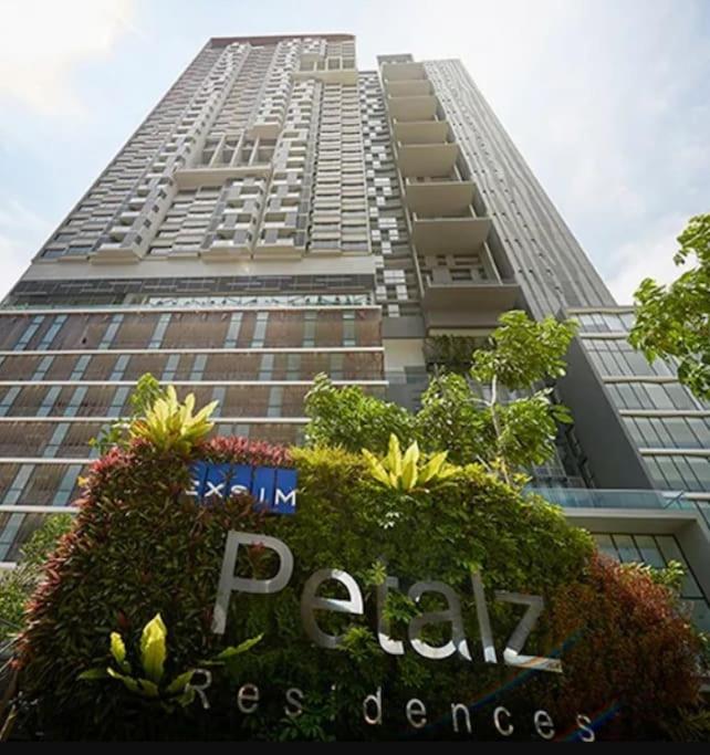 NEW UNIT! Old Klang Road Perfect for 6 - MidValley MegaMall 中文房东