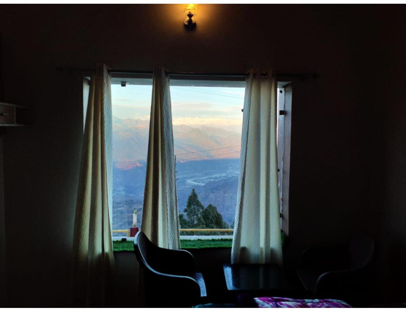 Anand Himalaya Resort, Gurdauri view 3