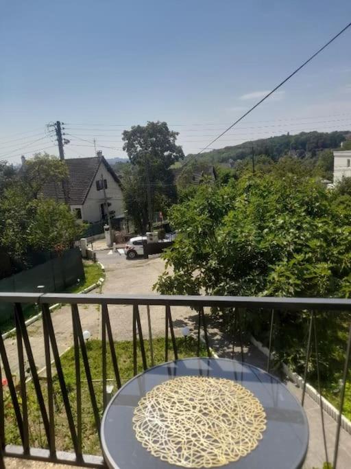 Full Modern House - Beautiful Garden - Private Parking Space - Paris & Disneyland MontFermeil