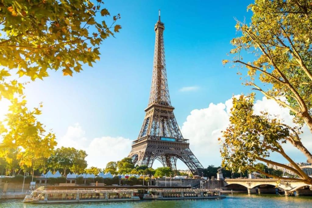 Full Modern House - Beautiful Garden - Private Parking Space - Paris & Disneyland MontFermeil