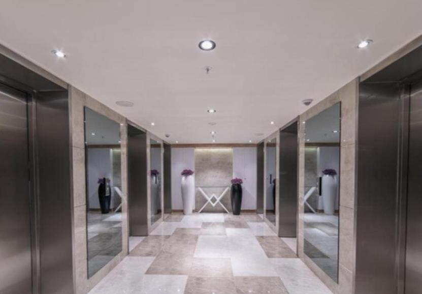 Vip Apartments Orbi 83 view 5
