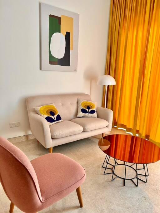 1BR condo with Amazing KLCC View & Infinity Pool at Lalaport Bukit Bintang