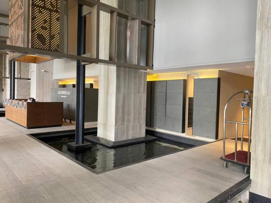 1BR condo with Amazing KLCC View & Infinity Pool at Lalaport Bukit Bintang