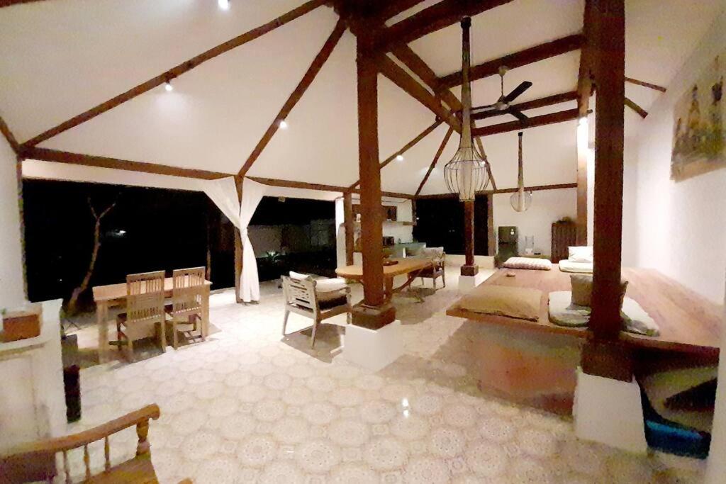 Aman di Jiwa House close to Ubud Center view 2