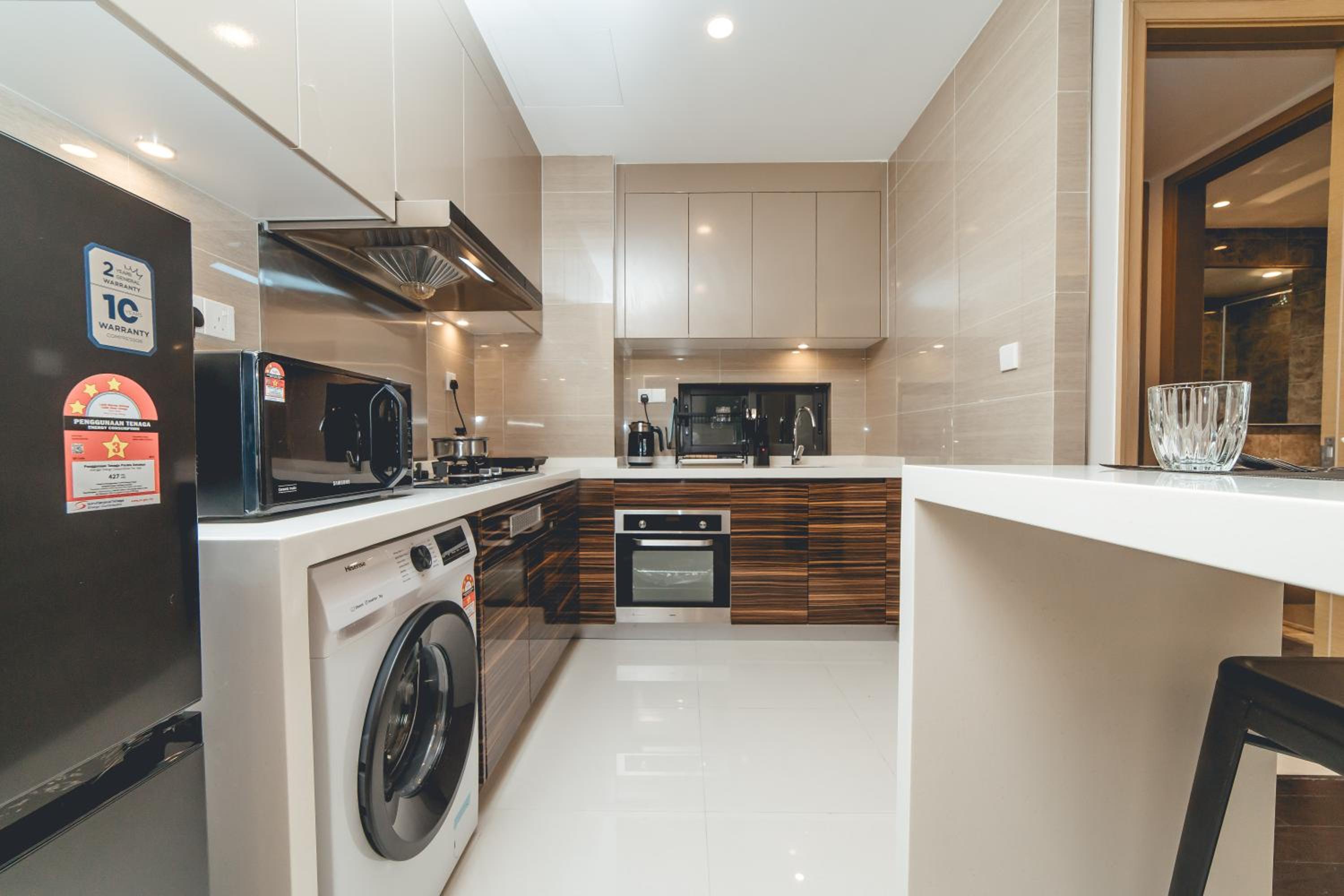 R&F Ebon Elegance 1BR Studio 5mins CIQ by Our Stay