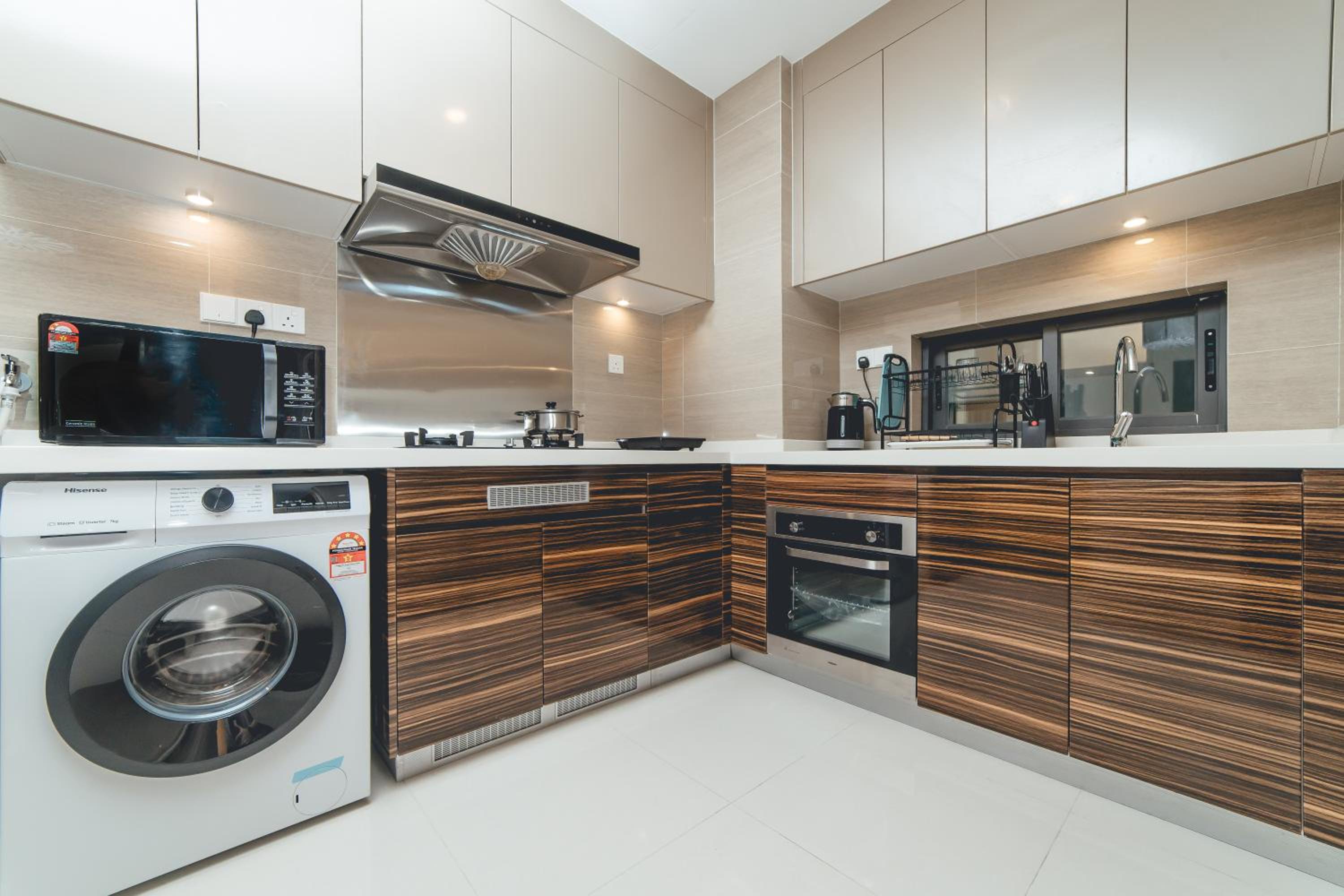 R&F Ebon Elegance 1BR Studio 5mins CIQ by Our Stay