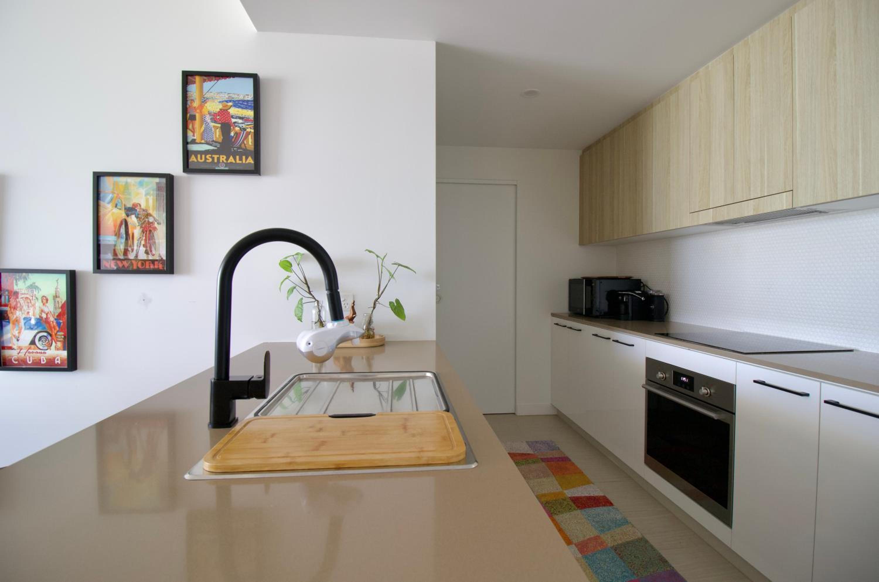 THE COSMOPOLITAN COTTON TREE UNIT 20802 Maroochy City Light