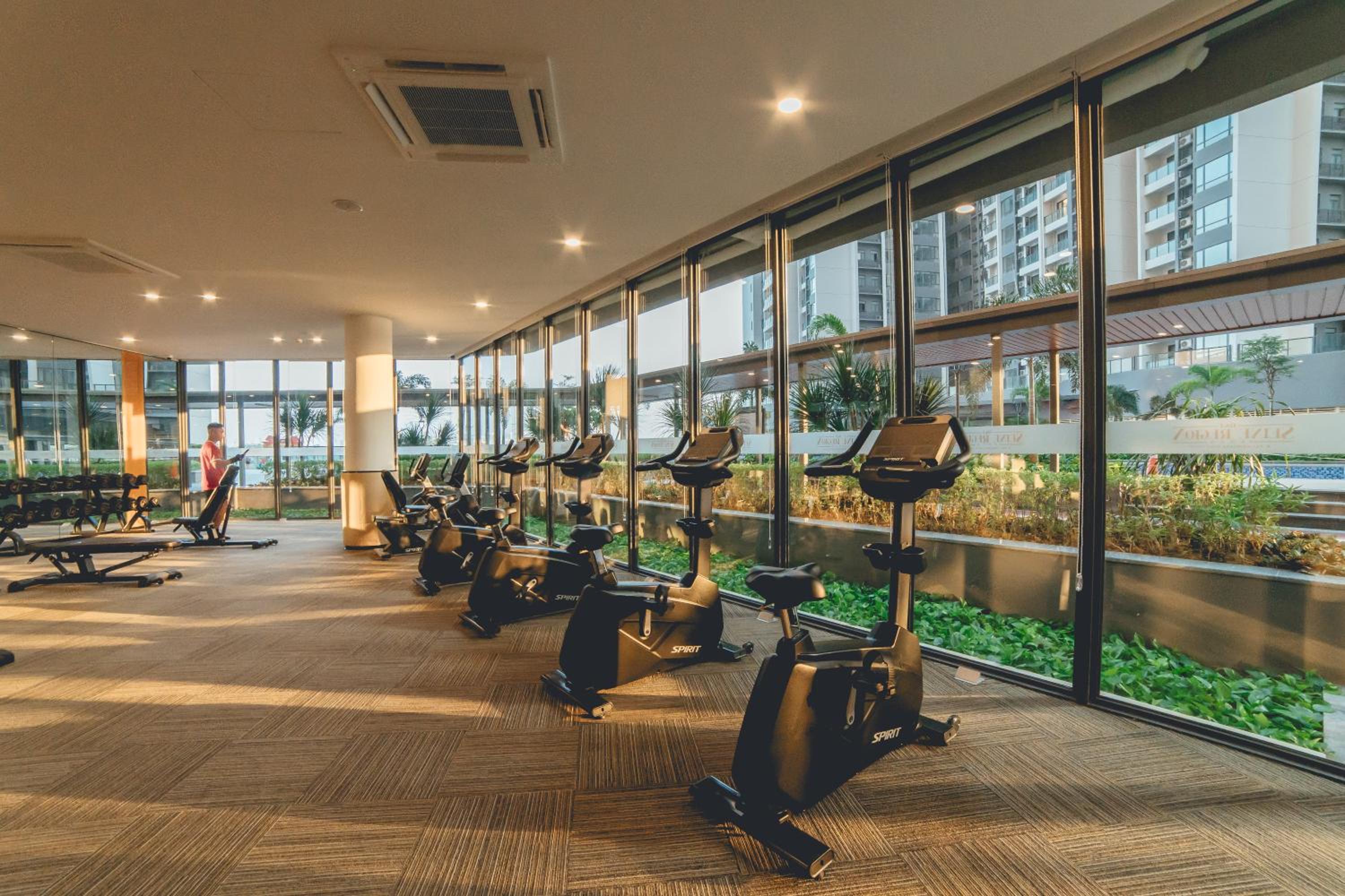 R&F Ebon Elegance 1BR Studio 5mins CIQ by Our Stay