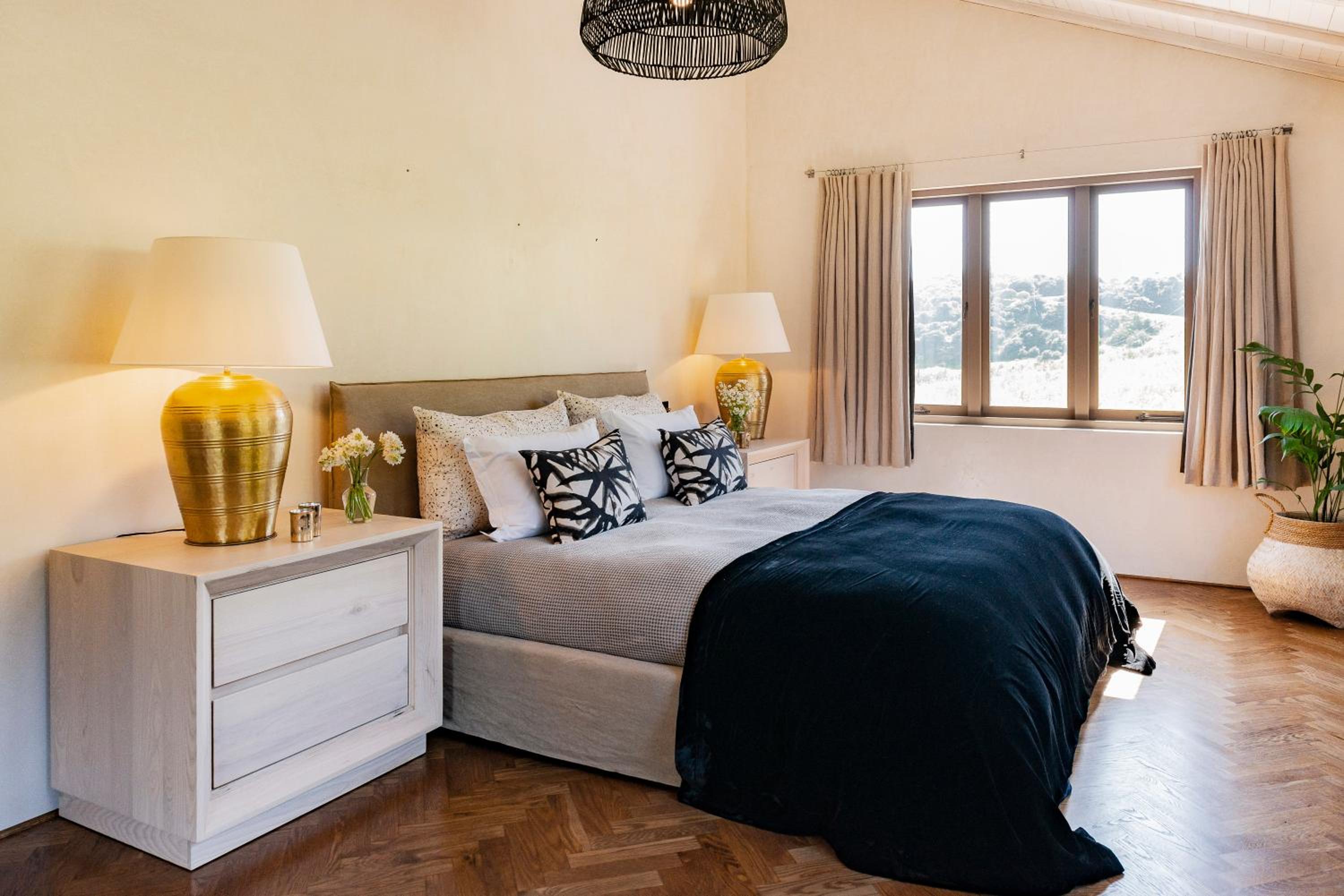 Muriwai Estate
