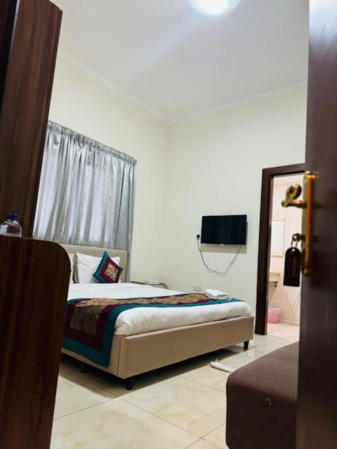 Al Hayat Suites Apartment
