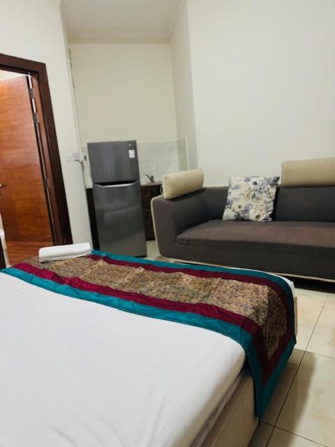 Al Hayat Suites Apartment