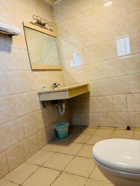 Al Hayat Suites Apartment
