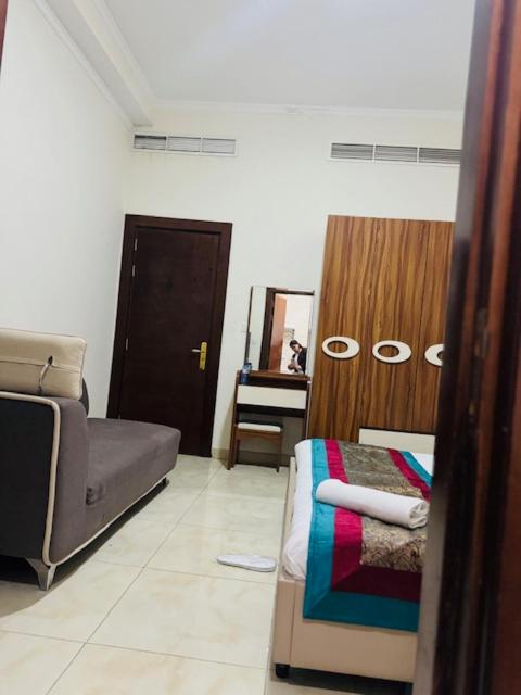 Al Hayat Suites Apartment