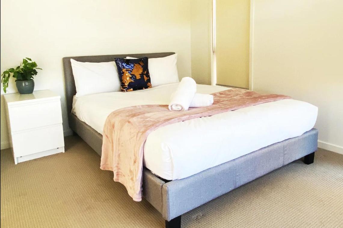 Kellyville Adorable 5Br - Closed to Shops & Parks