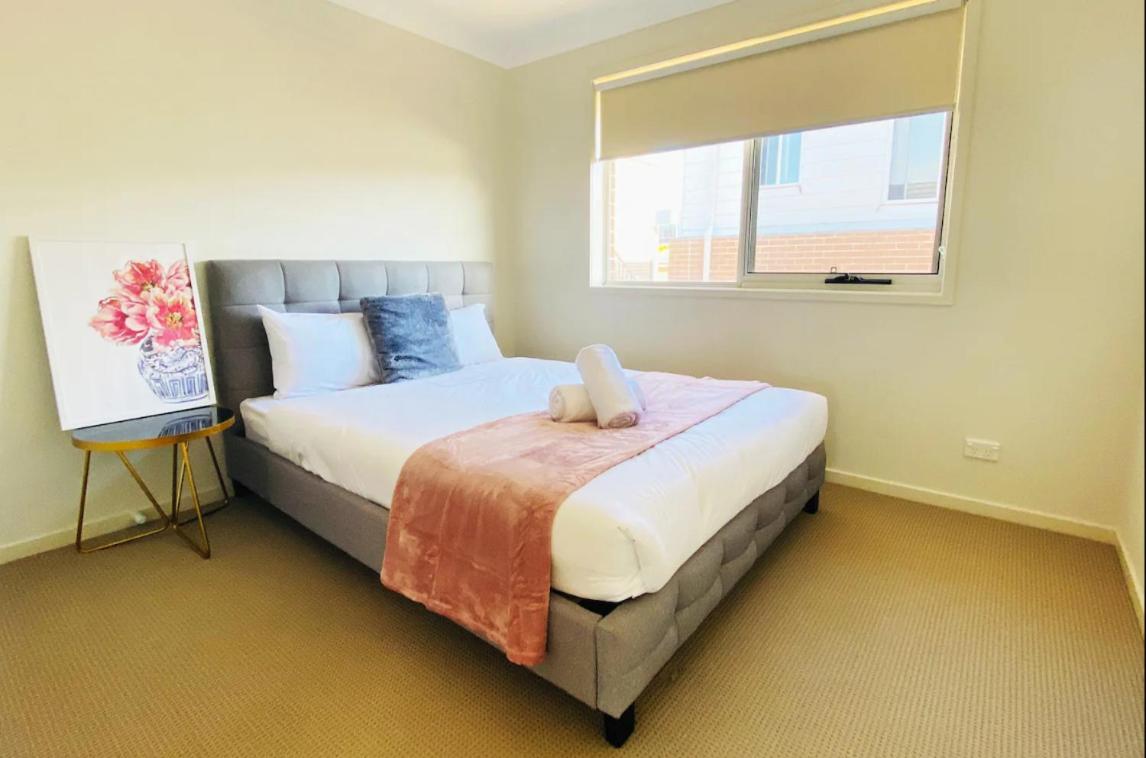 Kellyville Adorable 5Br - Closed to Shops & Parks