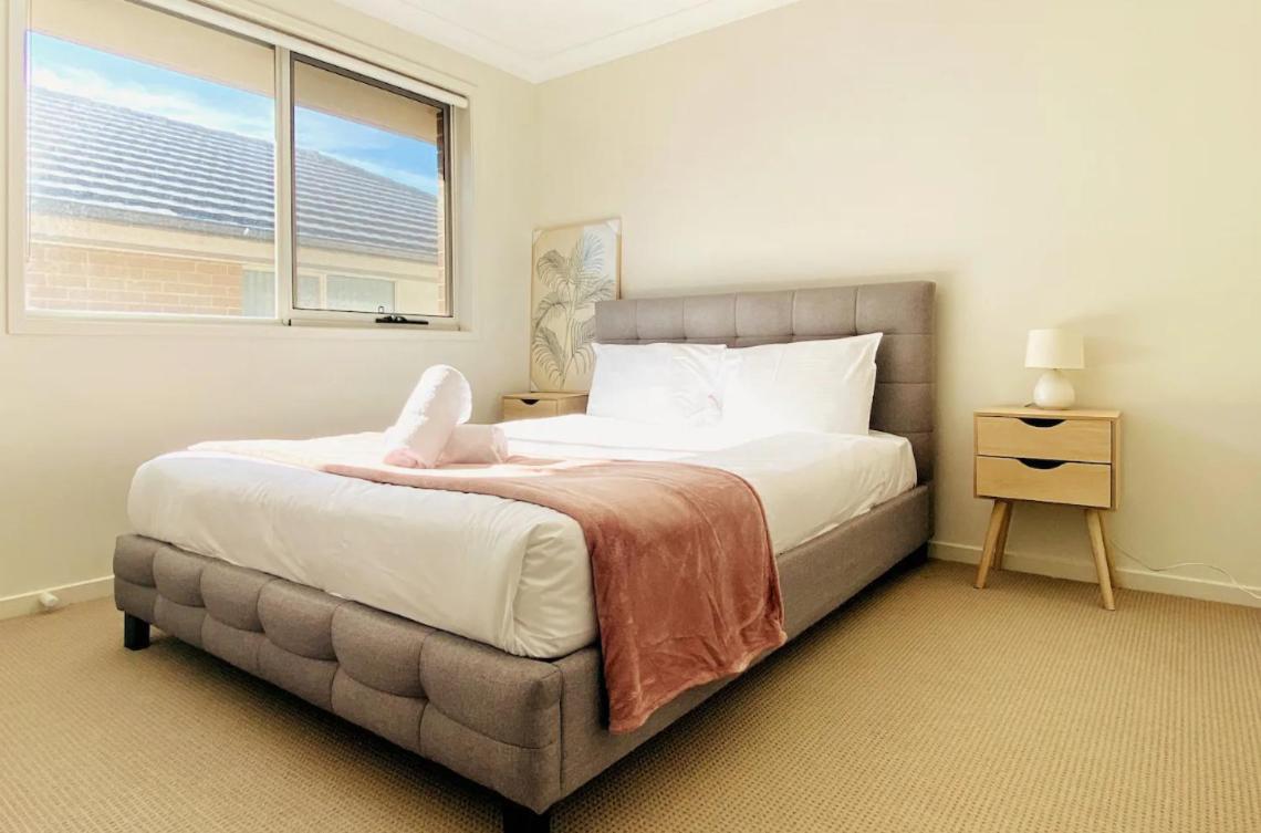 Kellyville Adorable 5Br - Closed to Shops & Parks