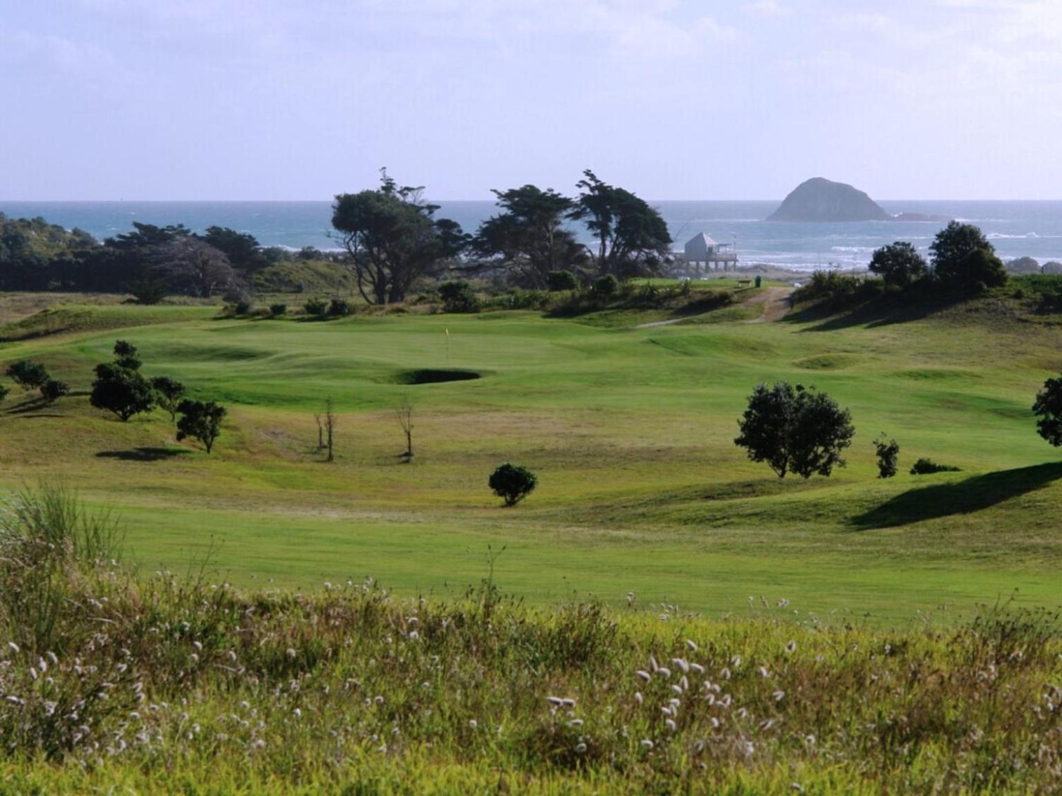 Muriwai Estate