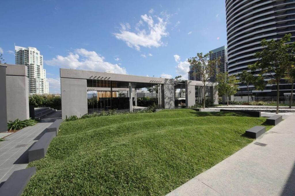Luxury Oracle Tower 1, 4th floor East View