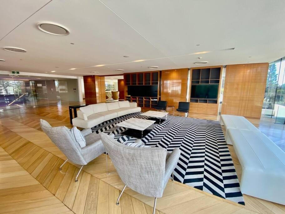Luxury Oracle Tower 1, 4th floor East View