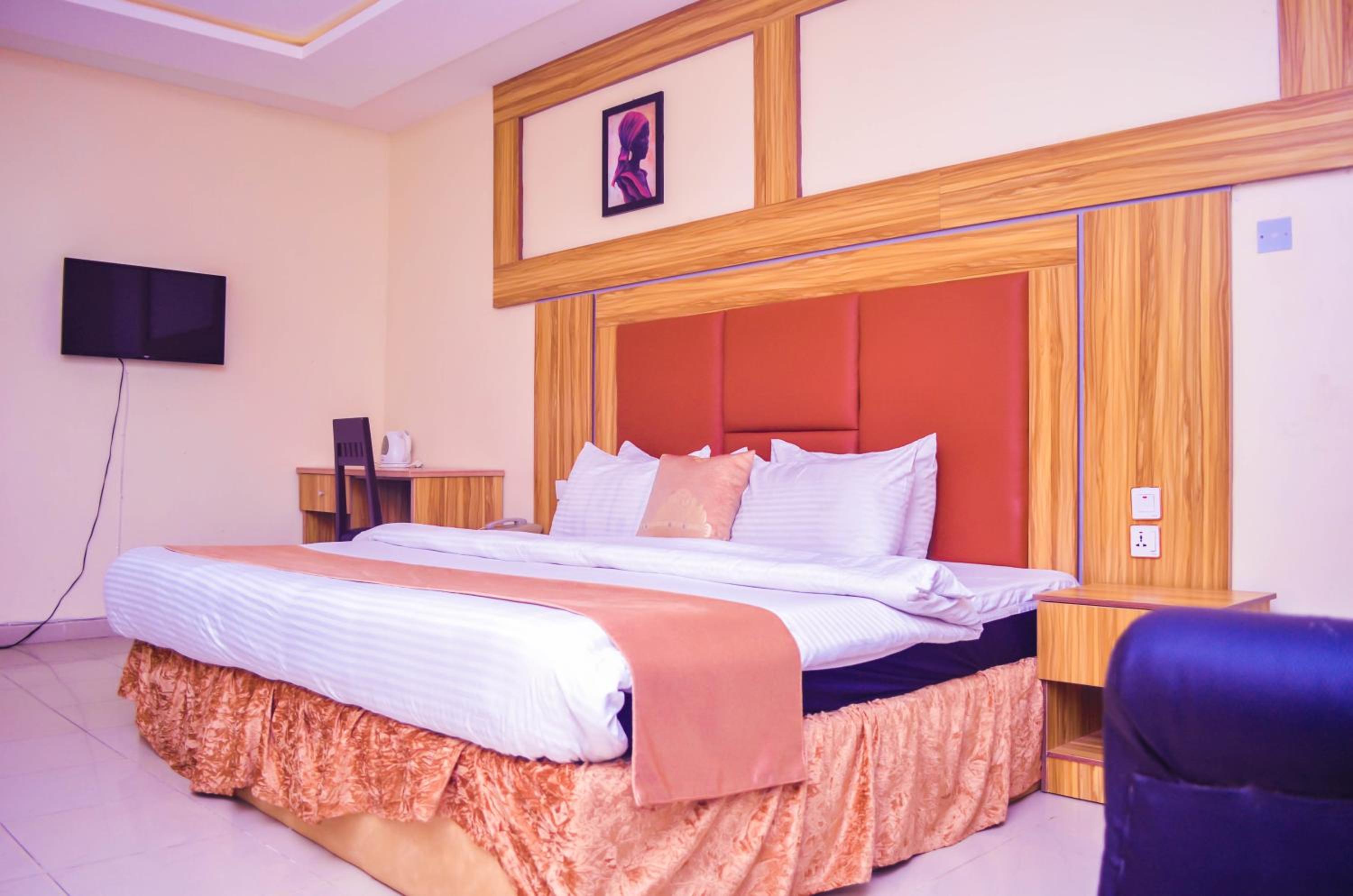 Owee Hotel Apartment and Suites view 5