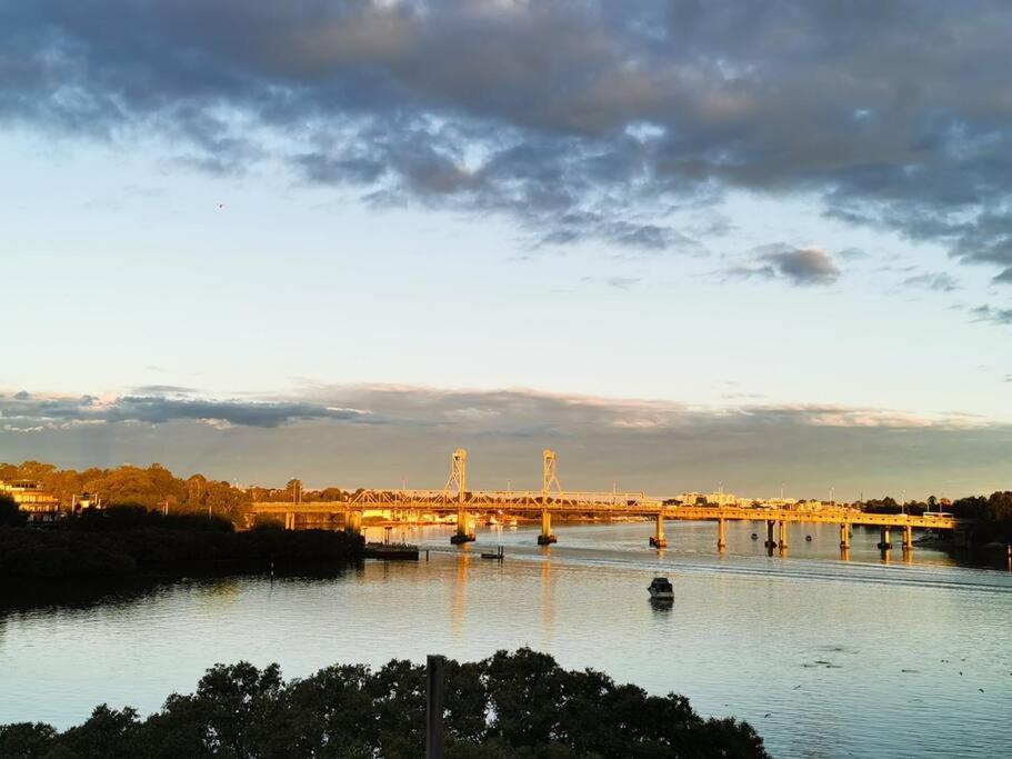 Breathtaking Waterfront Penthouse with BigTerrace near to Olympic Park
